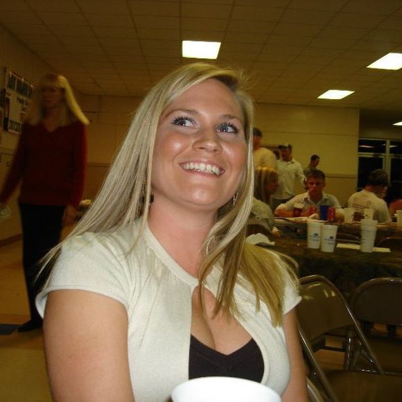 Meet your Posher, Natasha - Picture 1 of 1